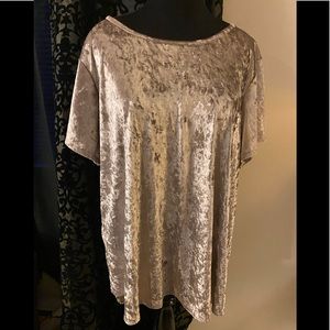 Velvet, flowy short sleeve Casual top